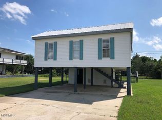 5029 Utah St, Bay saint louis, MS 39520