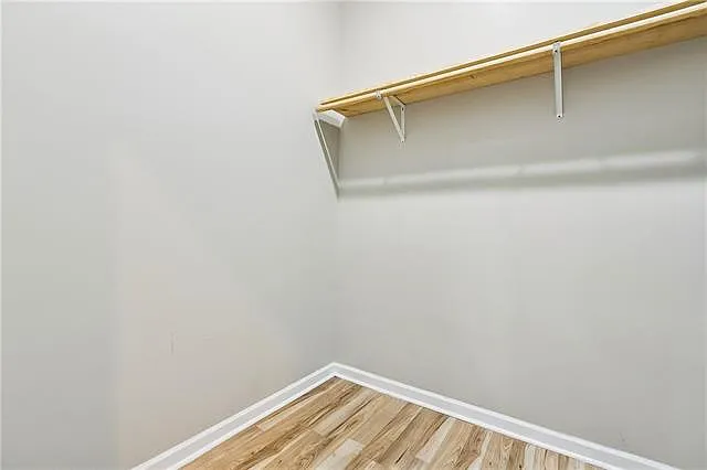 1323 Pauline St — Photo 9