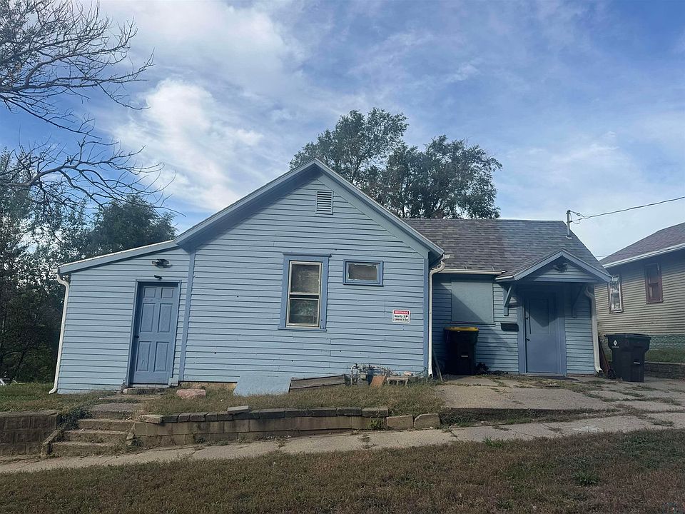 1st image of 411 Judd St