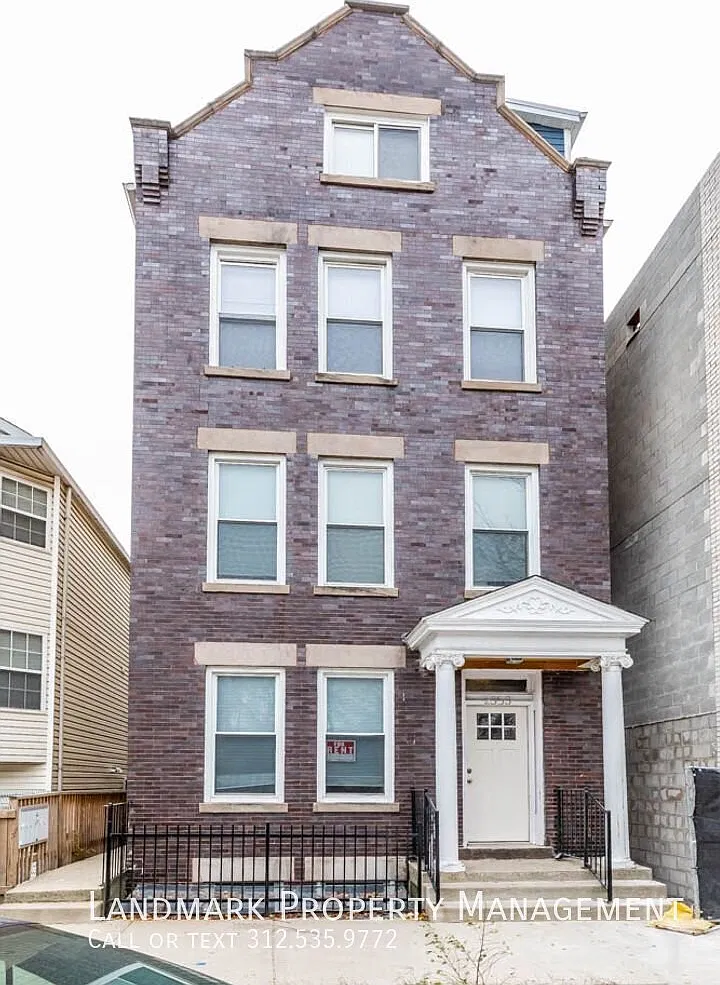 2353 W 18th Place Unit 3S — Photo 1
