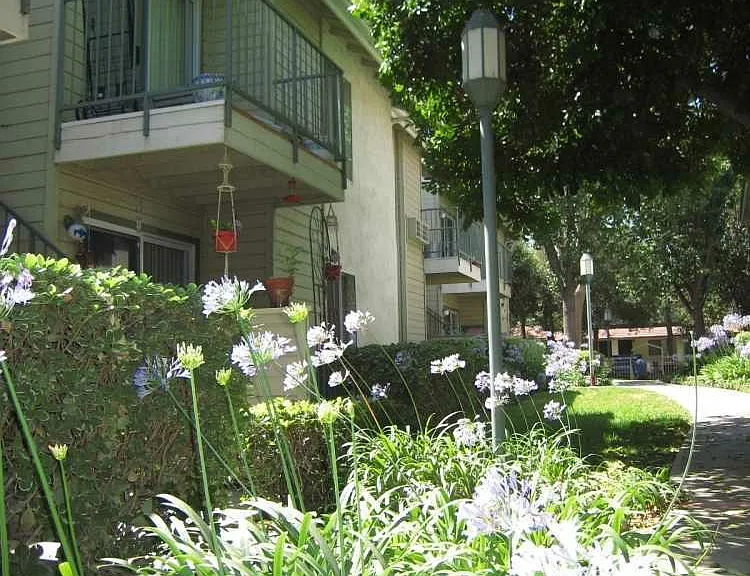 Emeritus Park Senior Apartments — Photo 1