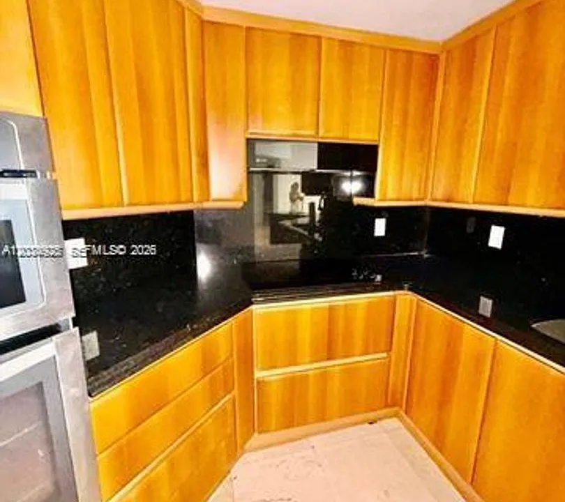 9595 Collins Avenue Cu #N8