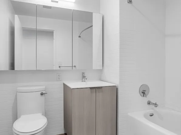 29-22 Northern Boulevard image 8 of 21