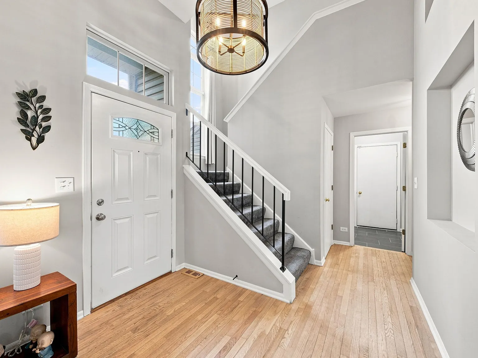 3 bed, 2.5 bath, 1800 sqft, $3,600 — Photo 4