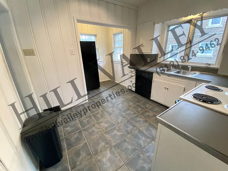 20 Jackson Blvd — Photo 10