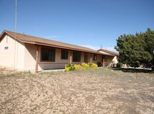 7434 Yucca Terrace Dr, Phelan, CA 92371