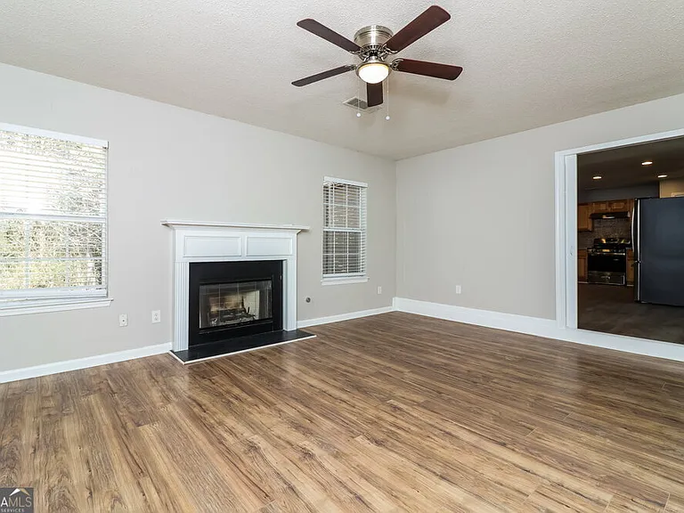318 Baywood Way — Photo 6