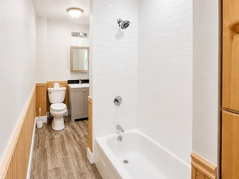 31 Adrian St #3 — Photo 12