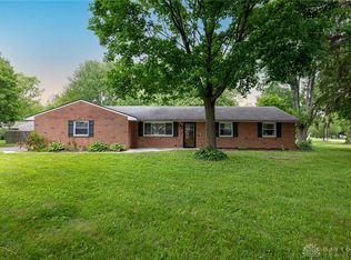 1172 Bay Ln, Dayton, OH 45430