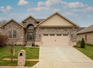 101 Clubhouse Dr, Georgetown, KY 40324