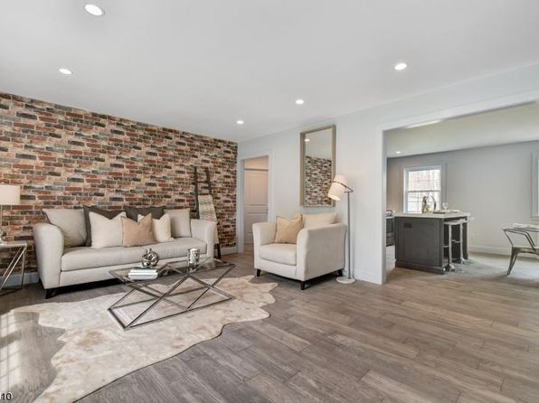 34A W Roselle Ave #A