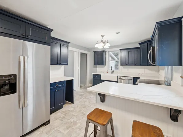 318 W Maple St, Spooner, WI 54801