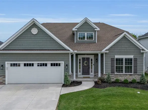 9031 Somerset Way, Clarence Center, NY 14032