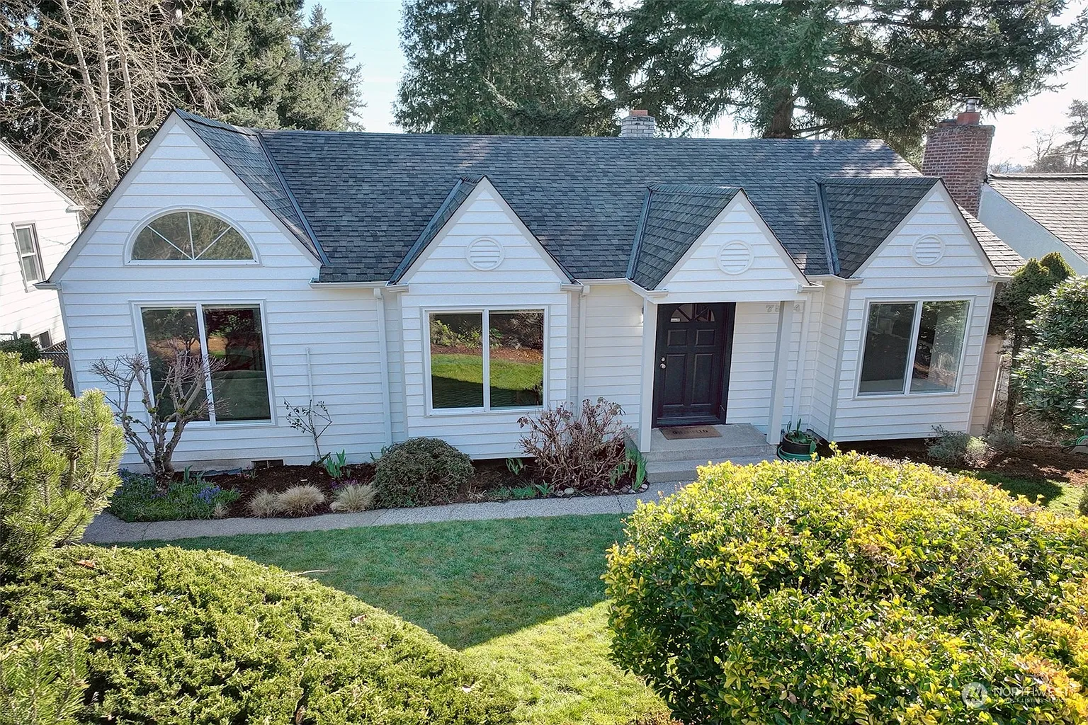 7544 29th Avenue SW photo 1