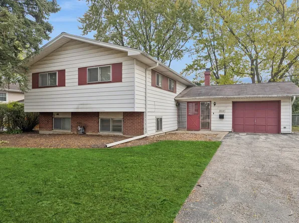 405 W Newport Rd, Hoffman Estates, IL 60169