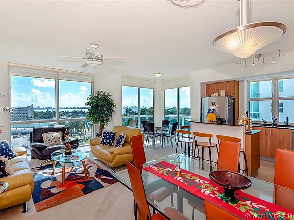3rd image of 7910 Harbor Island Dr APT 711