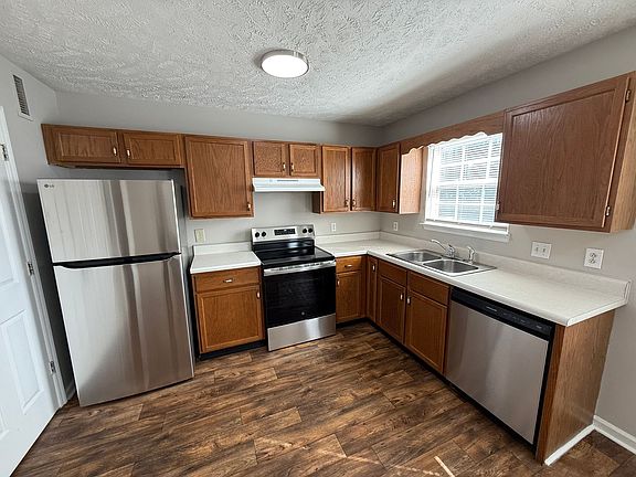 5th image of 2344 Willowbrook Dr Unit 2344C