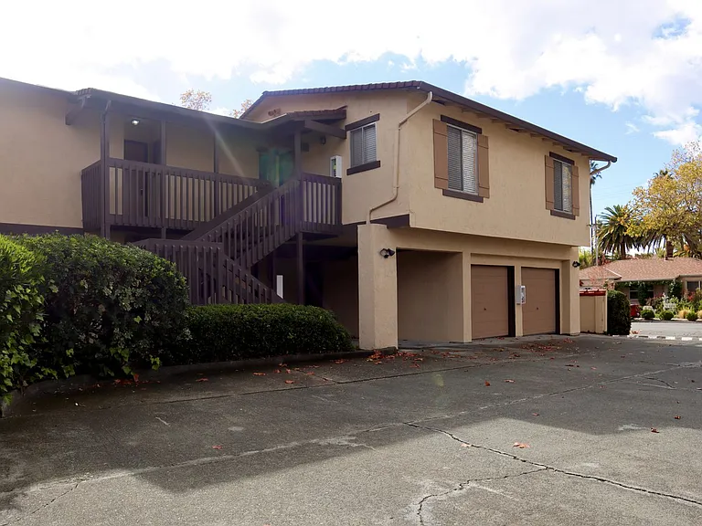 490 Washington Blvd, Fremont (Mission San Jose) — Photo 13