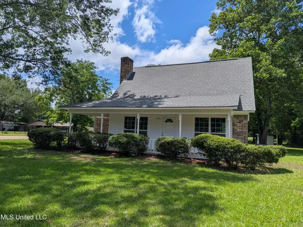 3519 N Liberty St, Canton, MS 39046