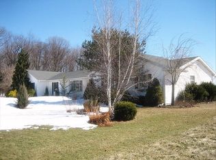 2533 Beacon Rd, Bath, PA 18014