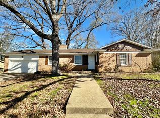 2210 Ridgewood Dr, Tyler, TX 75701