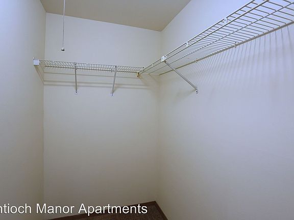 5th image of 404 Donin Dr APT 104