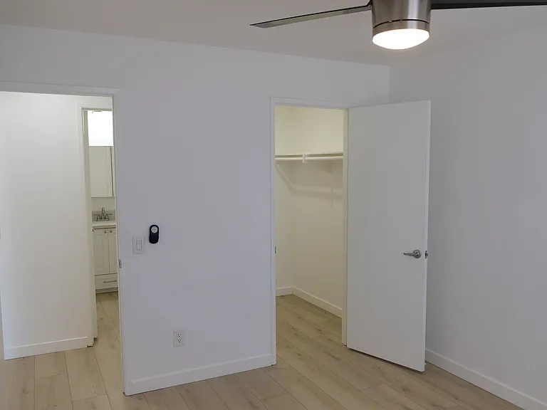 2/2 2nd bedroom