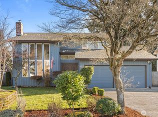 9323 10th Avenue SE, Everett, WA 98208