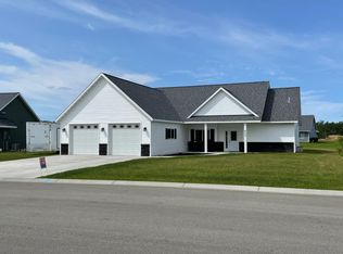 905 7th Ave NW, Perham, MN 56573