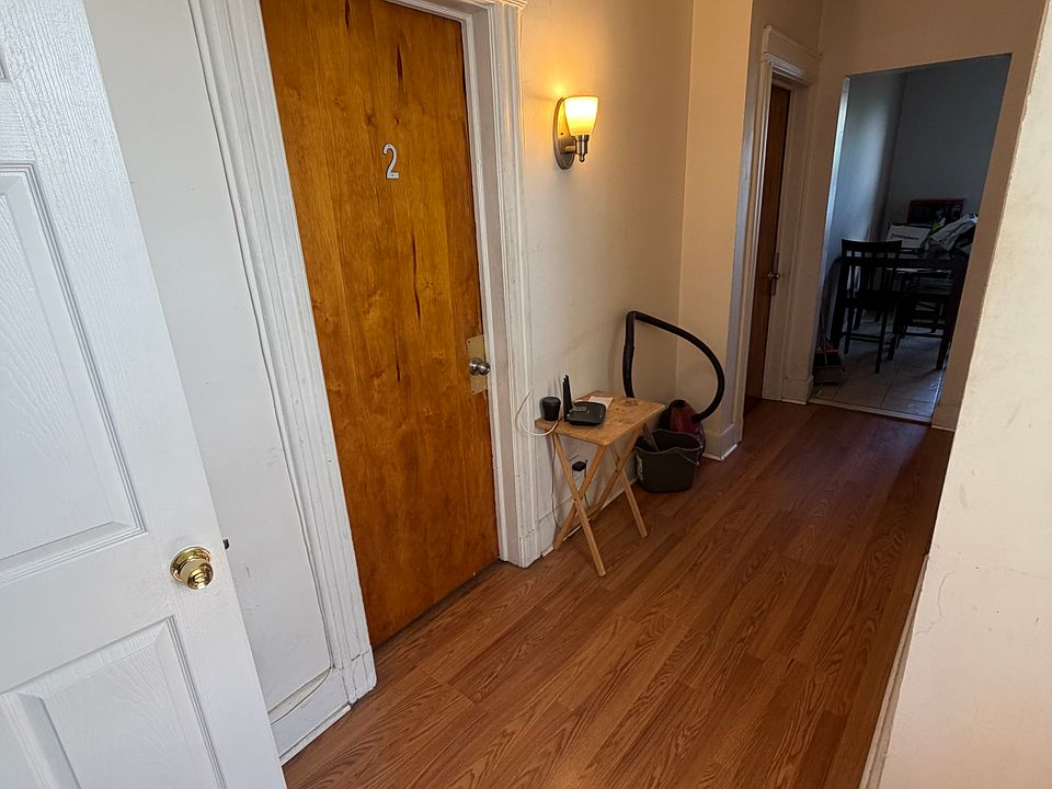 2nd image of 98 Reservoir Ave