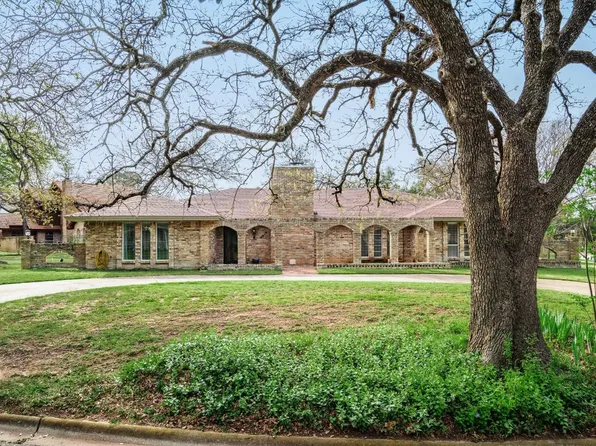 2016 Pembrooke Pl, Denton, TX 76205