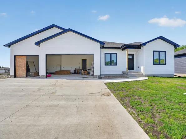 524 Sands Ave, Janesville, IA 50647