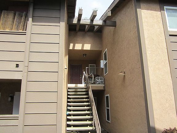 2nd image of 526 Calle Montecito Unit 138