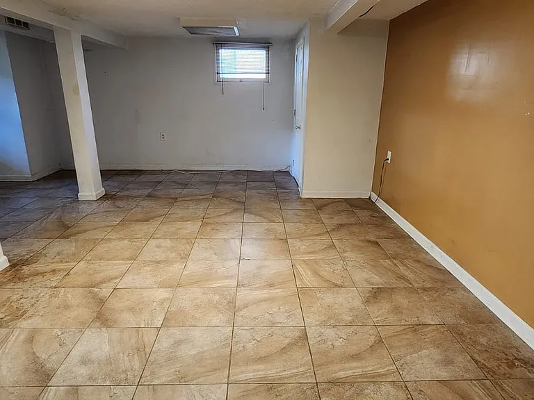 373 E Lake Ave — Photo 12