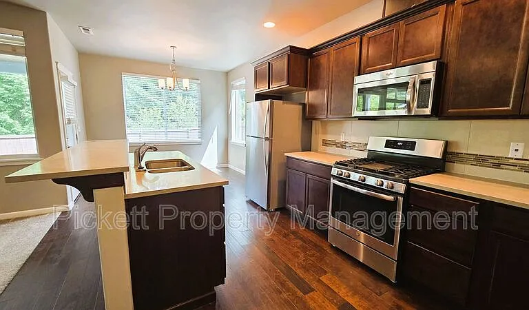 2122 SW Nautical St — Photo 3