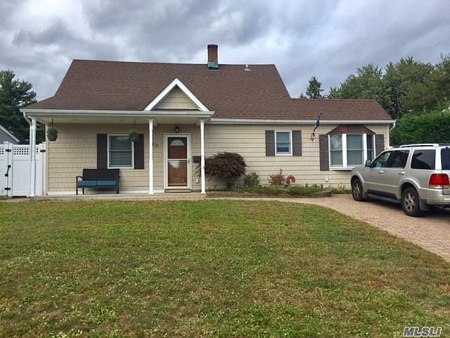 1st image of 69 Swan Ln