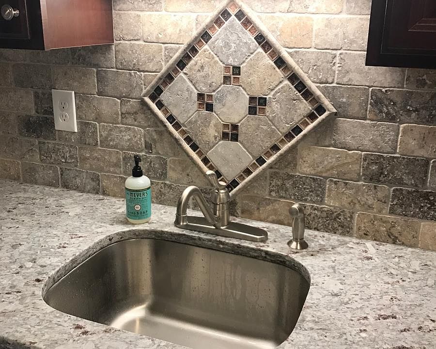 1st image of 315 Melville Rd Floor 1