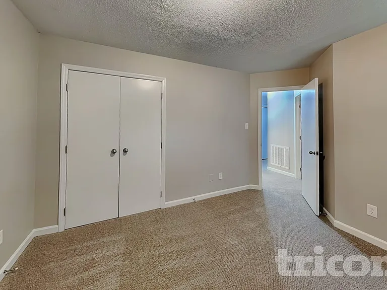 4205 Traders Dock Ct — Photo 12