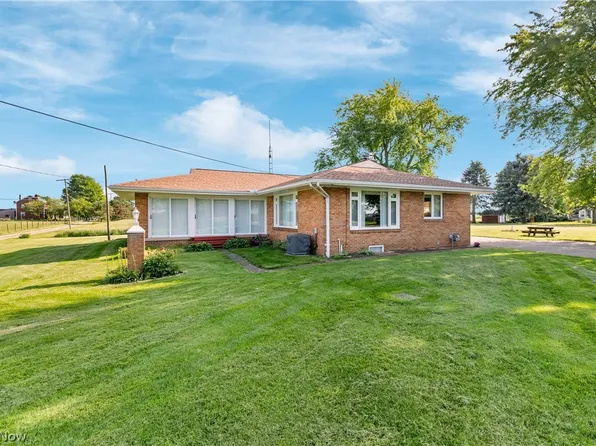 6422 Nave St SW, Canton, OH 44706