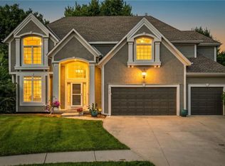 249 NE Misty Meadow Dr, Lees Summit, MO 64064