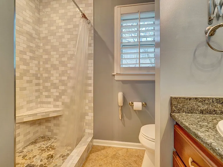 5428 Argall Cres — Photo 27