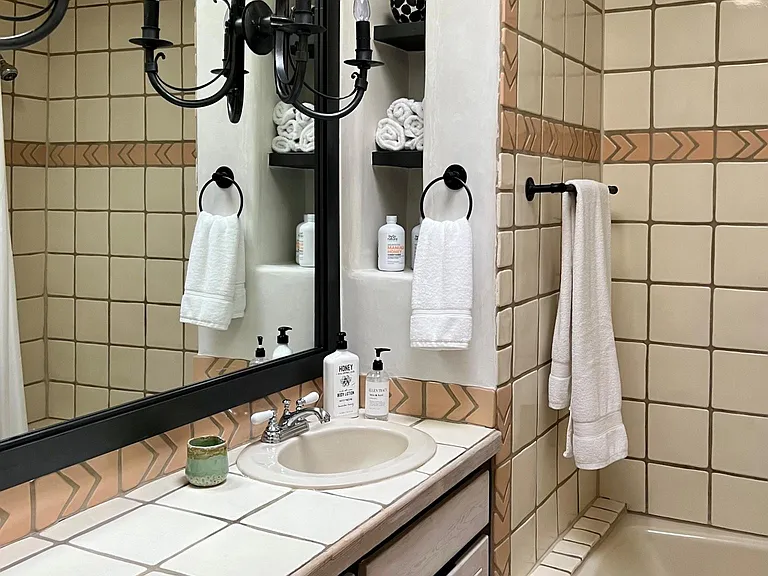 Spacious and light bathroom