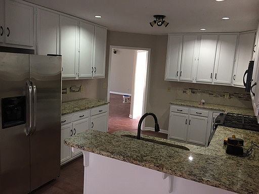 5th image of 120 Huntingdon Ct