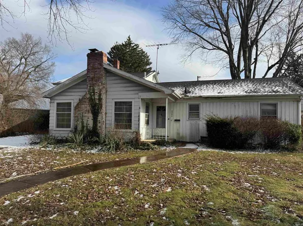 2206 S Courtland Ave, Kokomo, IN 46902