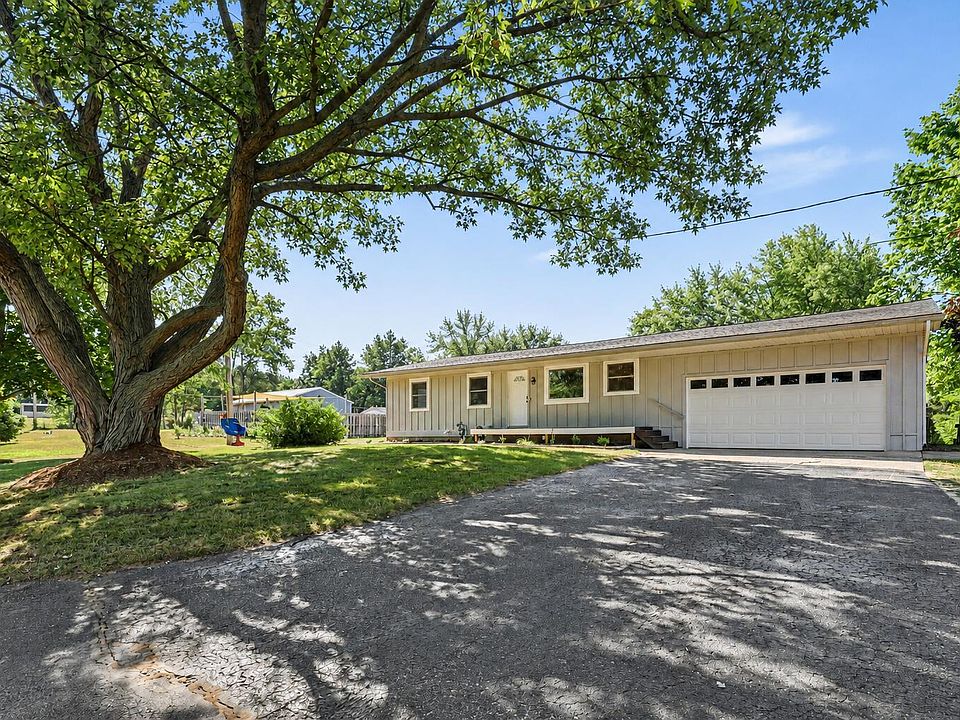 1st image of 14370 Forteen Mile Rd NE