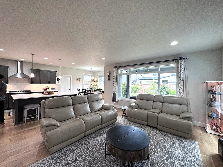 4078 SE 70th Ave — Photo 3