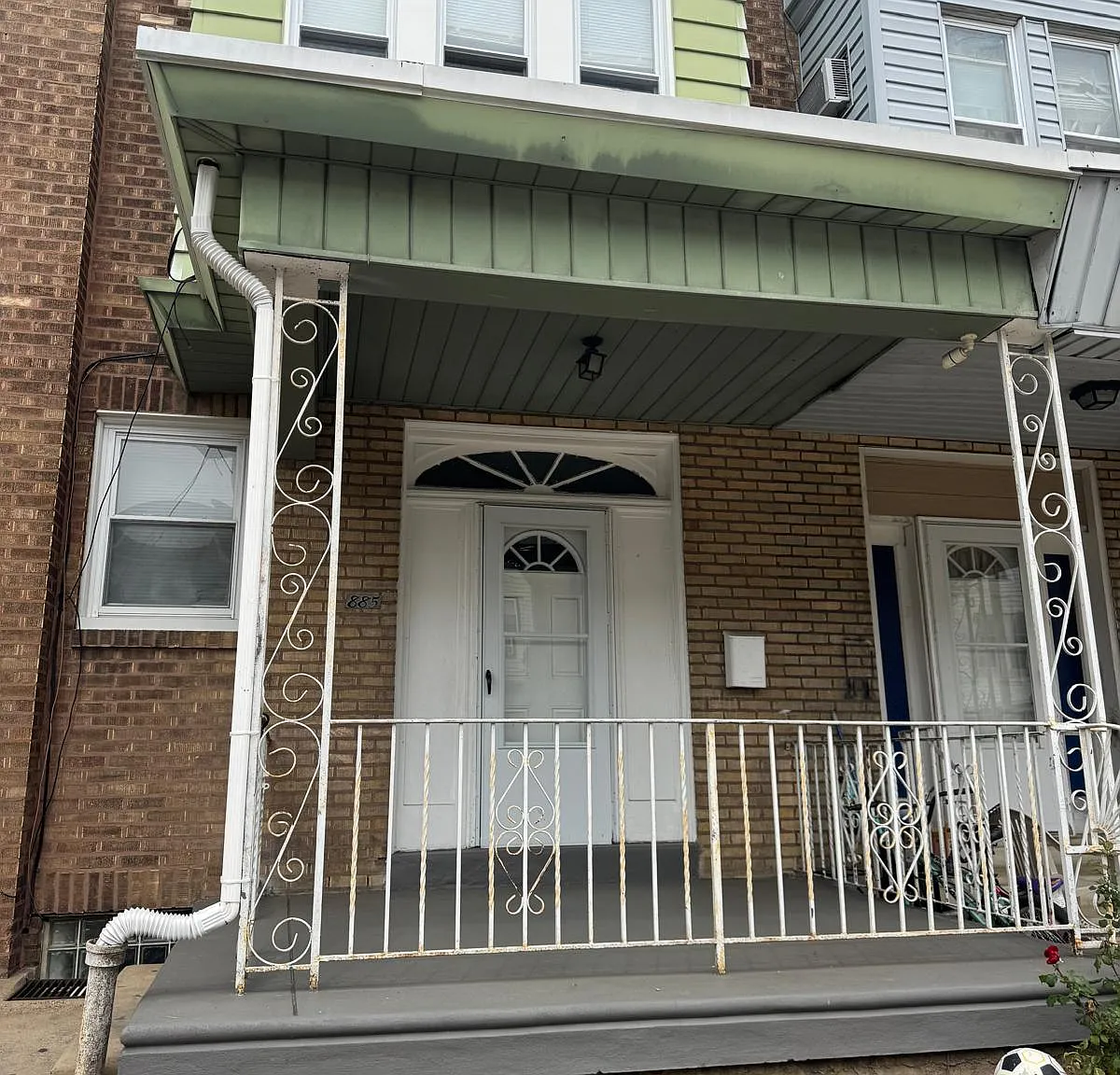 3 bed, 1022 sqft, $1,750 — Photo 1