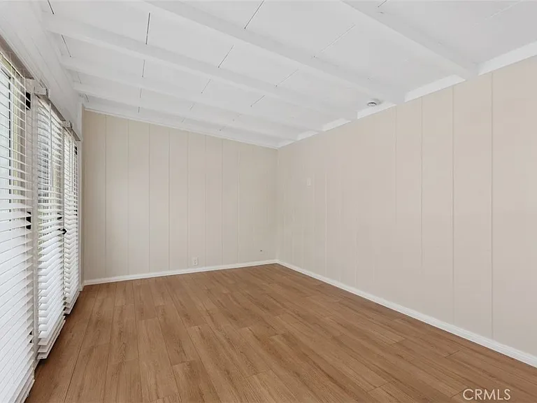 31726 Virginia Way — Photo 33