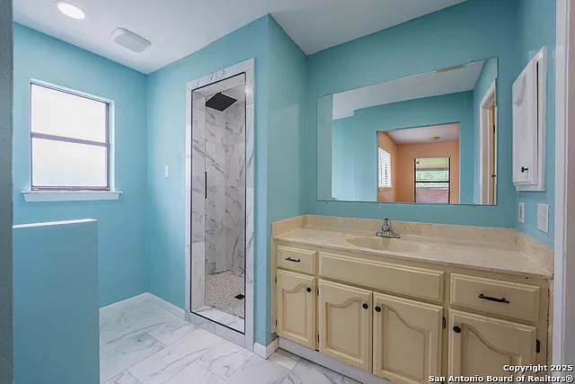 1002 River Oak Main House Seguin Ter #MAIN HOUSE — Photo 22