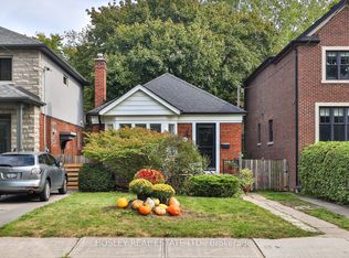 333 Sutherland Dr, Toronto, ON M4G1J7